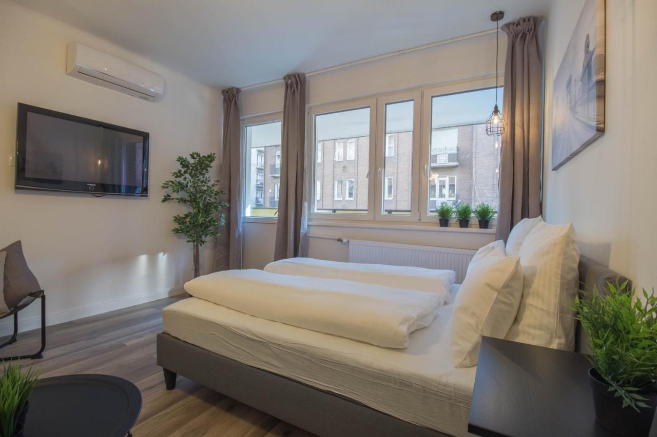 Standard Apartment By Hi5 - Madach Budapest Eksteriør billede